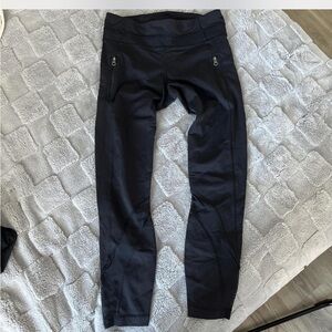 Lululemon size 6 Inspire Tight mesh